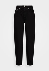 Mustat korkeavyötäröiset slim fit -farkut, joissa on edessä nappi ja vetoketju, kaksi etutaskua ja vyölenkit valkoista taustaa vasten.