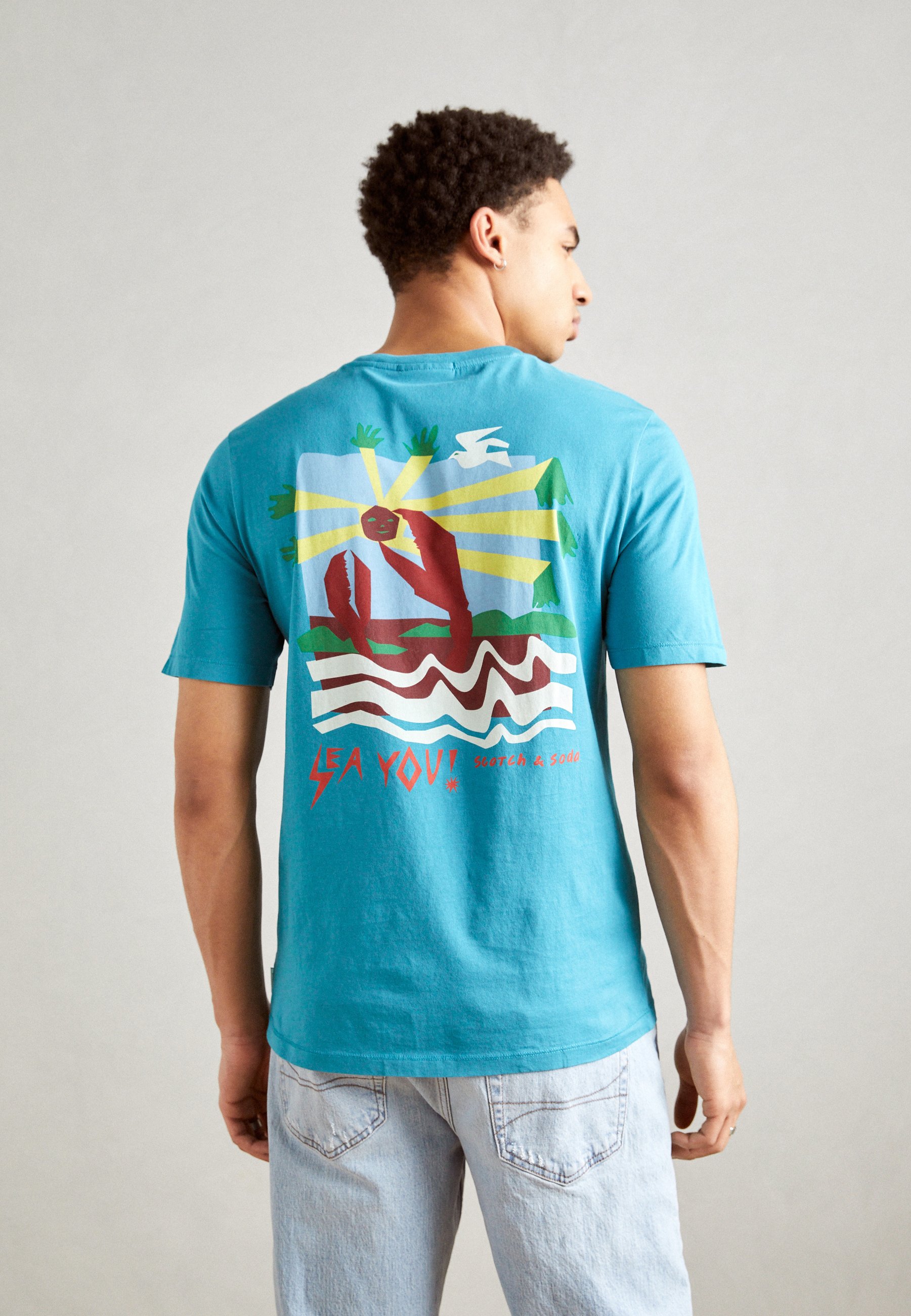 “Scotch & Soda”フロントアートワークTシャツ Teal Scotch & Soda FRONT BACK ARTWORK - T-Shirt print - petrol