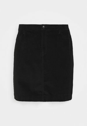 Sort denim nederdel med lige snit, synlige forlommer, knaplukning og kontrastsy. Stoffet ser struktureret og slidstærkt ud.