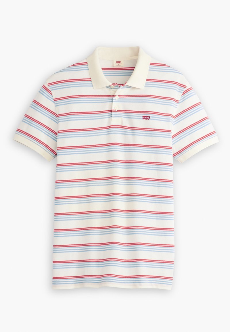 Polo blanc à manches courtes avec des rayures horizontales rouges et bleu clair, ainsi qu'un petit logo Levi's rouge sur la poitrine.