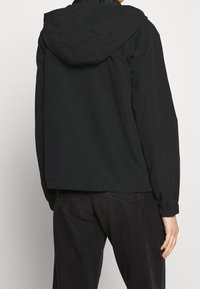 JDY Tunn jacka - black