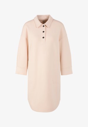 Blassrosa übergroßes Kleid mit Polokragen, drei schwarzen Knöpfen, langen Ärmeln und zwei vorderen Taschen. Glatter Stoff mit lockerem Schnitt.