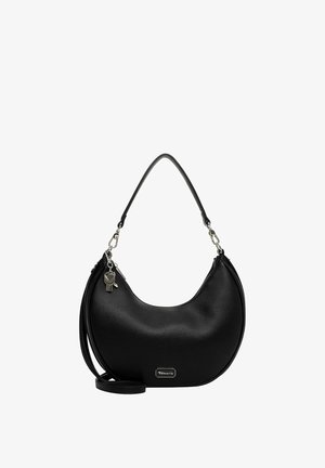 Černá kožená kabelka přes rameno s zakulaceným tvarem, stříbrným kováním, odnímatelným popruhem a přívěskem ve tvaru klíče. Hladká textura a zapínání na zip.