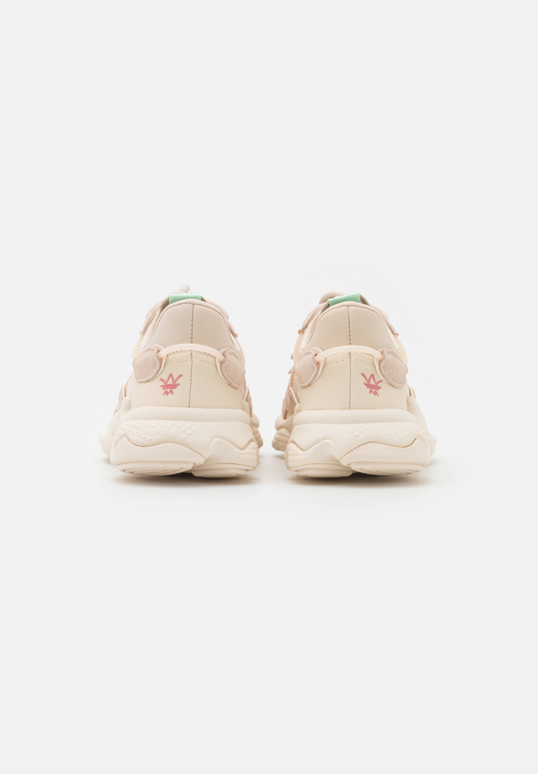 ozweego halo ivory chalk white