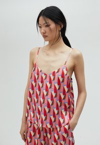 Top - light pink