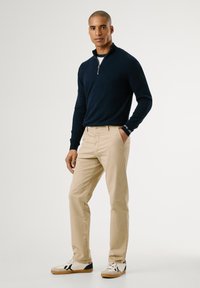 Pepe Jeans Chino hlače - stone beige