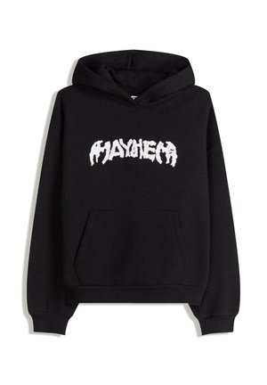 Sort hættetrøje lavet af bomuld, med en blød tekstur, en frontlomme og ordet "MAYHEM" i stiliseret hvid skrift.