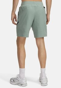Under Armour UNSTOPPABLE - Kratke hlače za zunaj - silica green