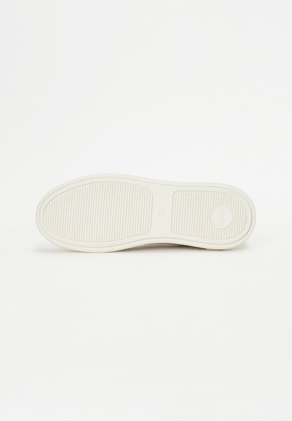 CLAYTON BLEACH - Trainers4