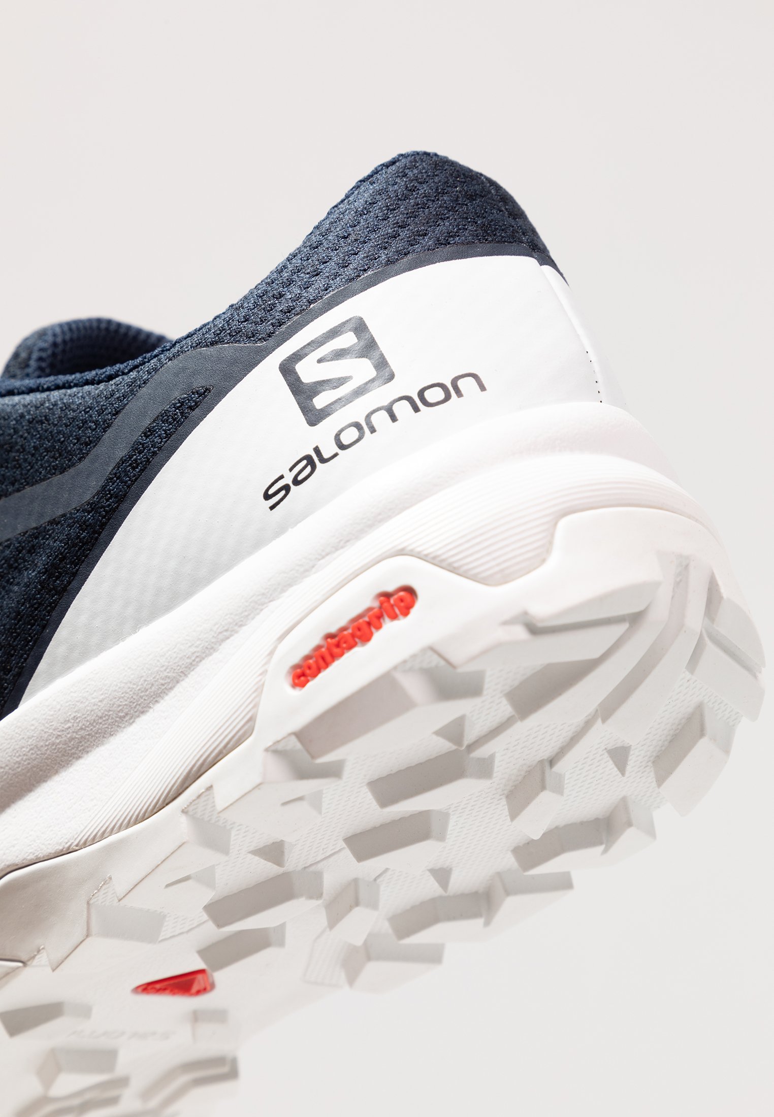 Salomon OUTBOUND Fjellsko navy blazerwhite Zalando.no Salomon OUTBOUND Fjellsko navy blazerwhite Zalando.no