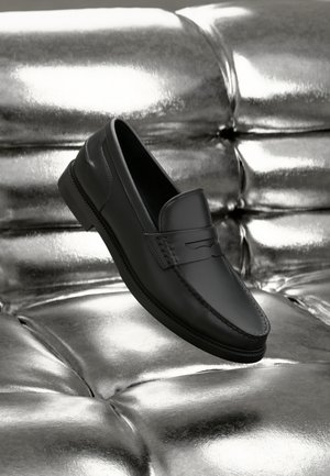 KIERAN - Mocasines elegantes - black