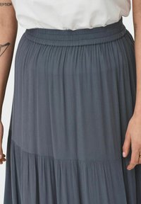 ONLY ONLMIKKA LIFE LONG  - Maxirok - ombre blue