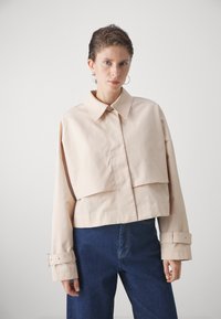 Calinda Light Down Jacket Beige