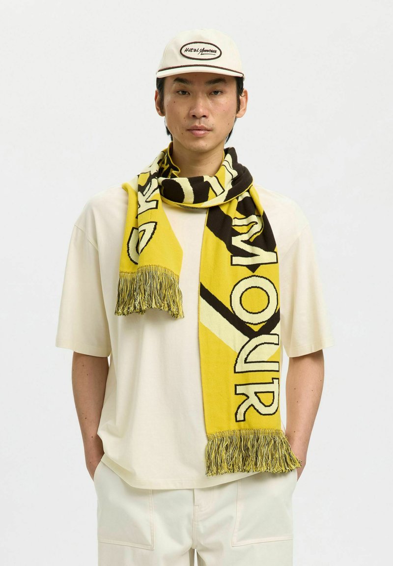SOMETHINGNEW CHRISSY MAXI DRESS - Vestito lungo - spicy mustard/giallo