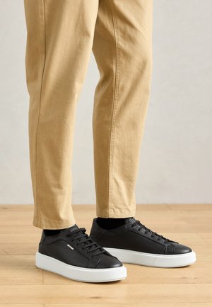 ARTEM - Sneakersy niskie