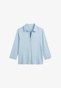 Unselected, smooth sky