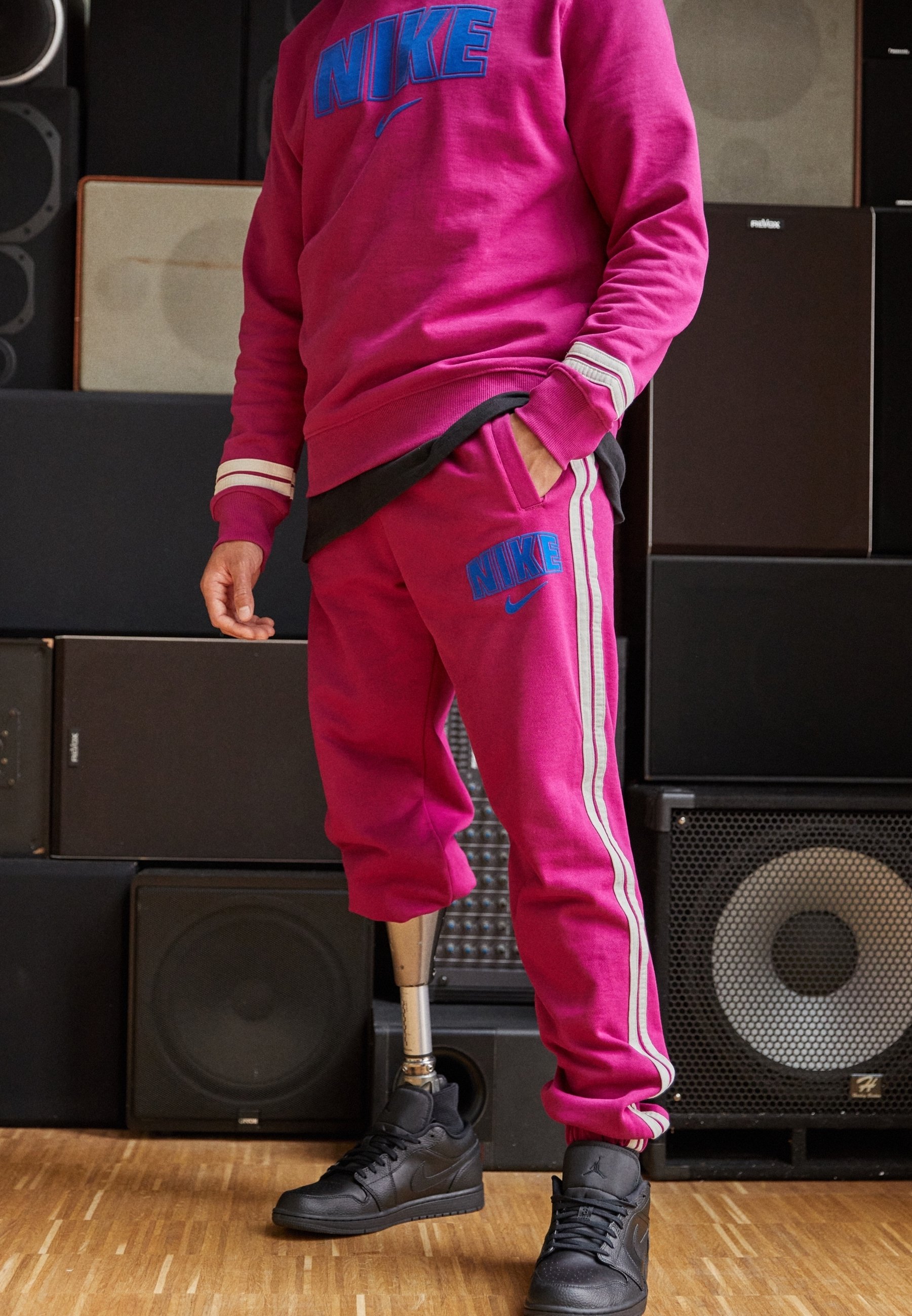 sweatpants nike jogginghose lila