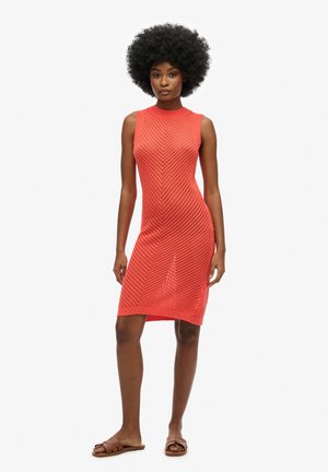Superdry & Co CHEVRON - Robe pull - hot coral