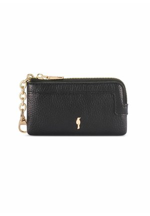 Czarny portfel z teksturowanej skóry z złotym zamkiem błyskawicznym i brelokiem, z małym złotym emblematem ptaka z przodu.