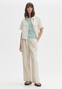 OPUS SLIM FIT RIB - Top - aloe green