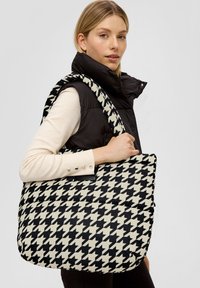 s.Oliver GESTEPPTER  - Shopper - schwarz