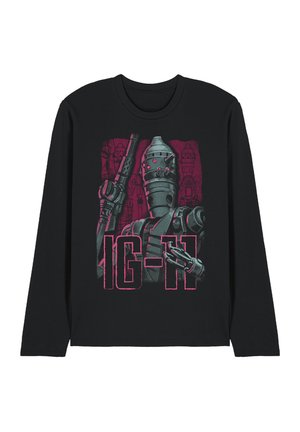 Schwarzes Langarmshirt mit großem Grafikaufdruck der Star Wars-Figur IG-11, die einen Blaster hält, darunter der Schriftzug "IG-11" in Pink.