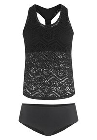 Set di bikini nero composta da un tankini con texture all'uncinetto e motivo a zigzag, abbinato a slip bikini neri a tinta unita.