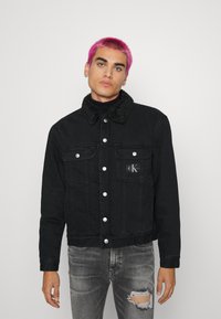 Calvin Klein Jeans REGULAR JACKET - Casaco de ganga - denim medium