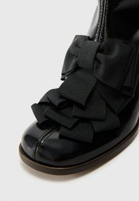 Chie Mihara TELAZO - Wedge Ankle Boots - black