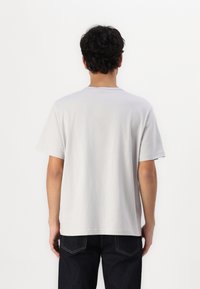 Marimekko VIHNE UNIKKO PLACEMENT UNISEX - T-shirts med print - grey