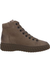 Sneaker alte in pelle marrone con finitura texturizzata, punta rotonda e suola in gomma spessa e contrassegnata. Presentano occhielli in metallo e design con lacci.