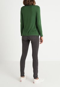 More & More Bluse - green