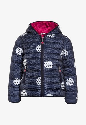 Marineblauwe pufferjack met witte stippen en een roze binnenkant. Beschikt over een ritssluiting en twee zijzakken. Gequilte ontwerp voor isolatie.