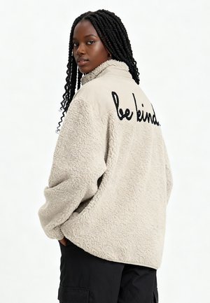 BE KIND EMBROIDERY UNISEX - Giacca in pile - desert sand