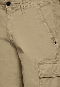 Street One MEN Shorts - braun