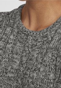Oxmo Strickpullover - mottled dark grey