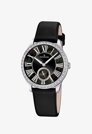 Montre-bracelet Candino en argent avec cadran noir, chiffres romains, lunette en cristal, petit cadran des secondes et bracelet en cuir noir.