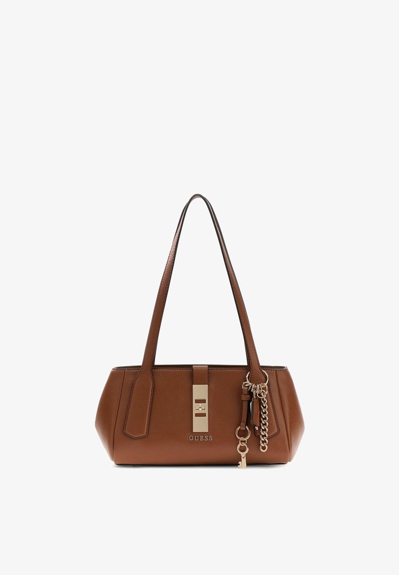 Sac à main en cuir marron de forme rectangulaire, avec des poignées courtes, des ferrures dorées et une chaîne décorative avec un accessoire en forme de clé.