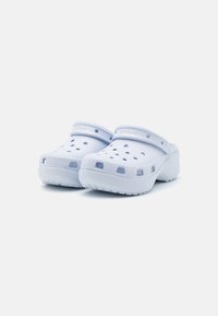 Crocs CLASSIC PLATFORM - Natikači s peto - dreamscape