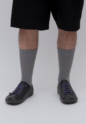 Camper, Chaussures à lacets - black