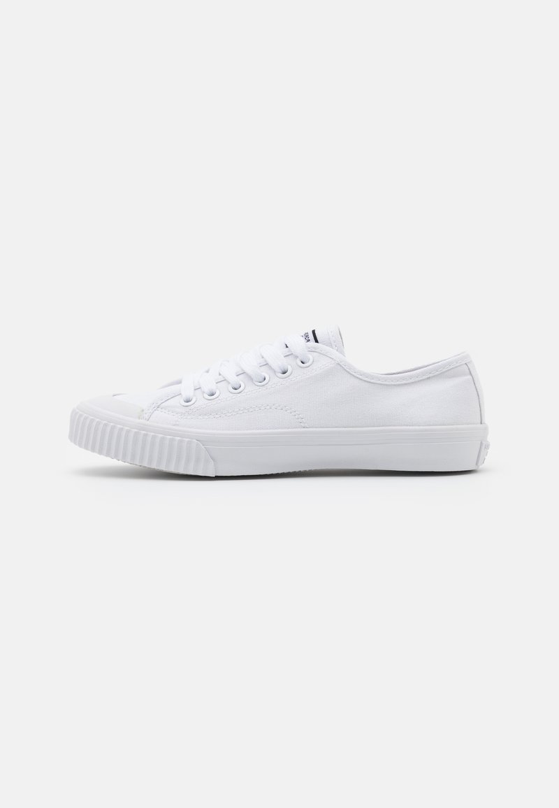 superdry low pro 2.0 trainers