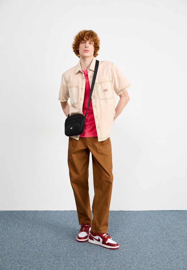 MOREAUVILLE MESSENGER UNISEX - Cross body bag4