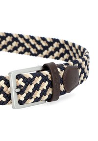 Spleciony pasek w kolorze granatowym i kremowym, z metalową klamrą w kolorze srebrnym oraz ciemnobrązowymi skórzanymi akcentami, wzbogacony szczegółem z logo.