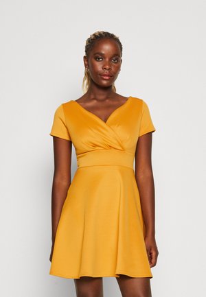 WAL G. WRAP DRESS - Φόρεμα από ζέρσεϊ - mango