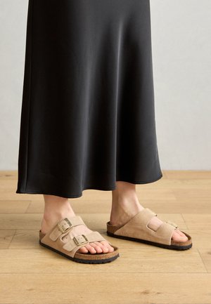 ARIZONA LEVE SANDCASTLE NARROW - Sandals - sandcastle