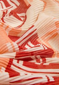 s.Oliver MIT PLISSEEFALTEN - Écharpe - rostrot