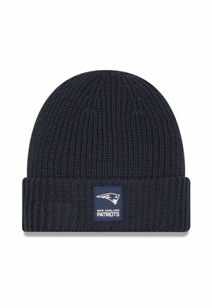 Beanie lavorato a maglia in navy scuro, con risvolto e una toppa rettangolare con il logo dei New England Patriots in bianco e blu.