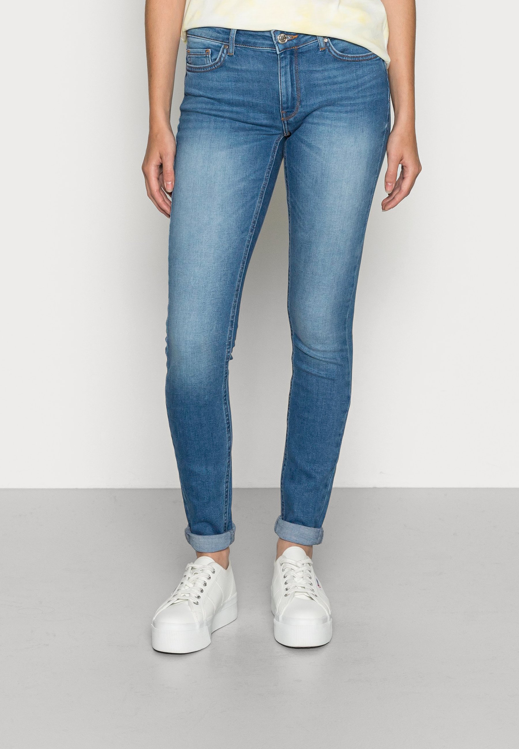 ONLY ONLCARMEN LIFE - Jeans Skinny Fit - medium blue denim/blu denim -  Zalando.it