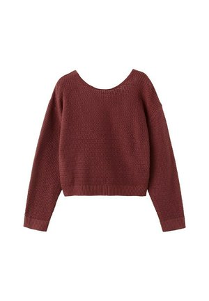 Maglione lavorato a maglia color marrone rossiccio con maniche lunghe, motivo strutturato, collo rotondo e polsini e orlo a coste, mostrato su uno sfondo bianco.