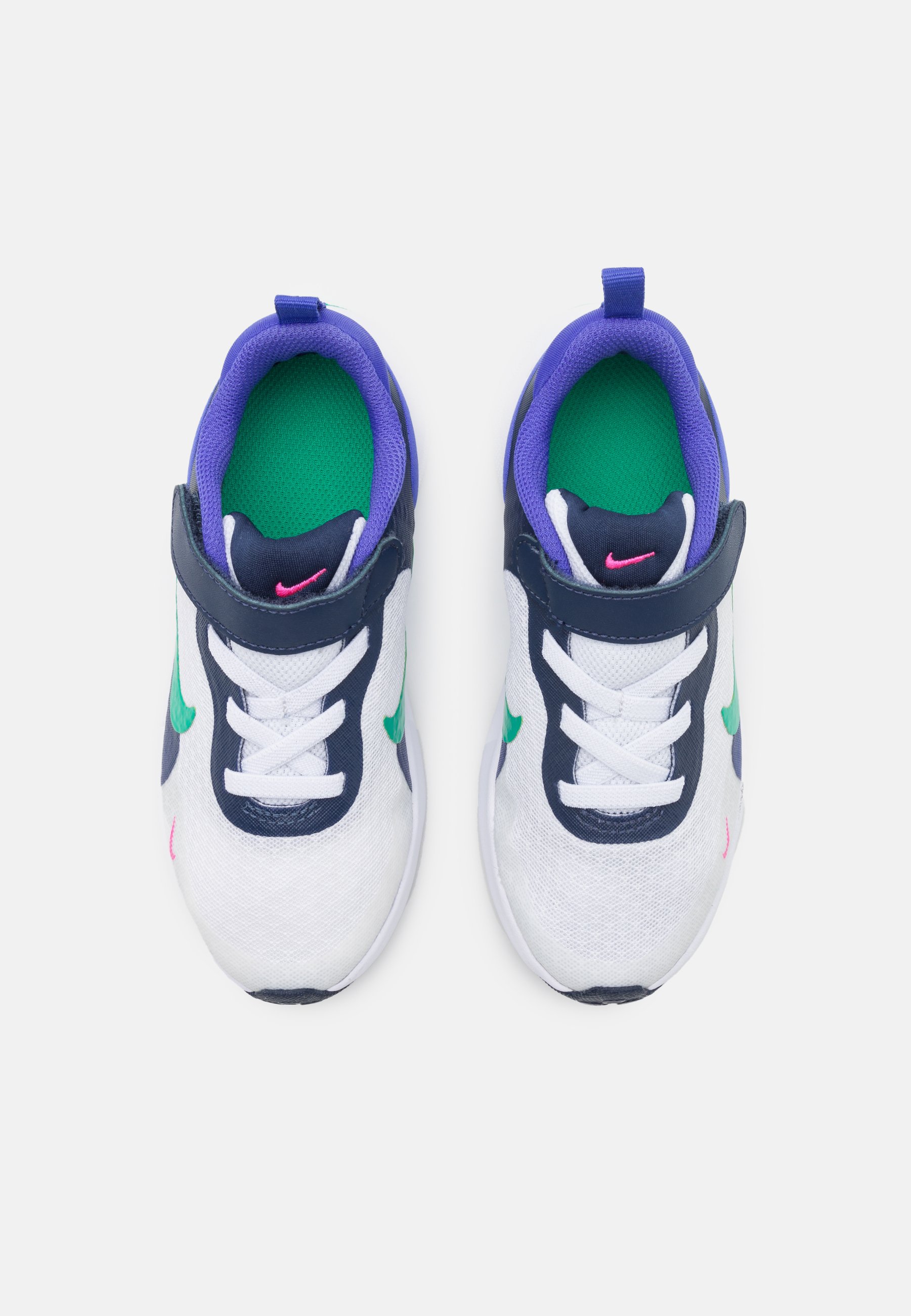 nike revolution 5 stadium